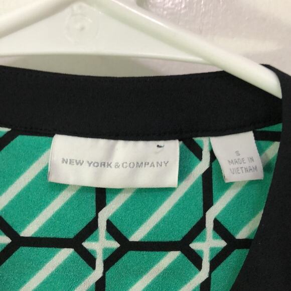 New York & Company teal and black button up blouse S - Picture 2 of 3